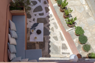 Villamaria Amarylis Outside 1 2170