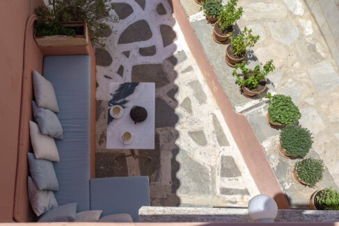 Villamaria Amarylis Outside 1 2170