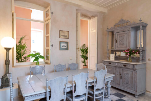 Villamaria Dining 2 0971